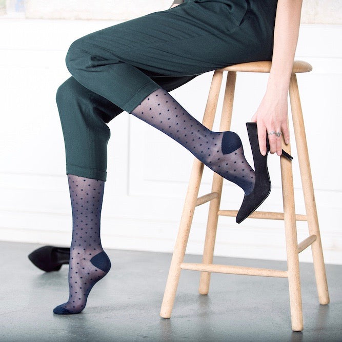 Blå støttestrømper med prikker, nylon