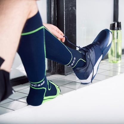 Mørkeblå kompressionsstrømper til sport