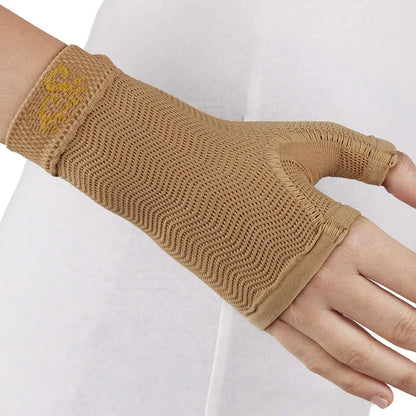 Solidea Micromassage Gauntlet Camel