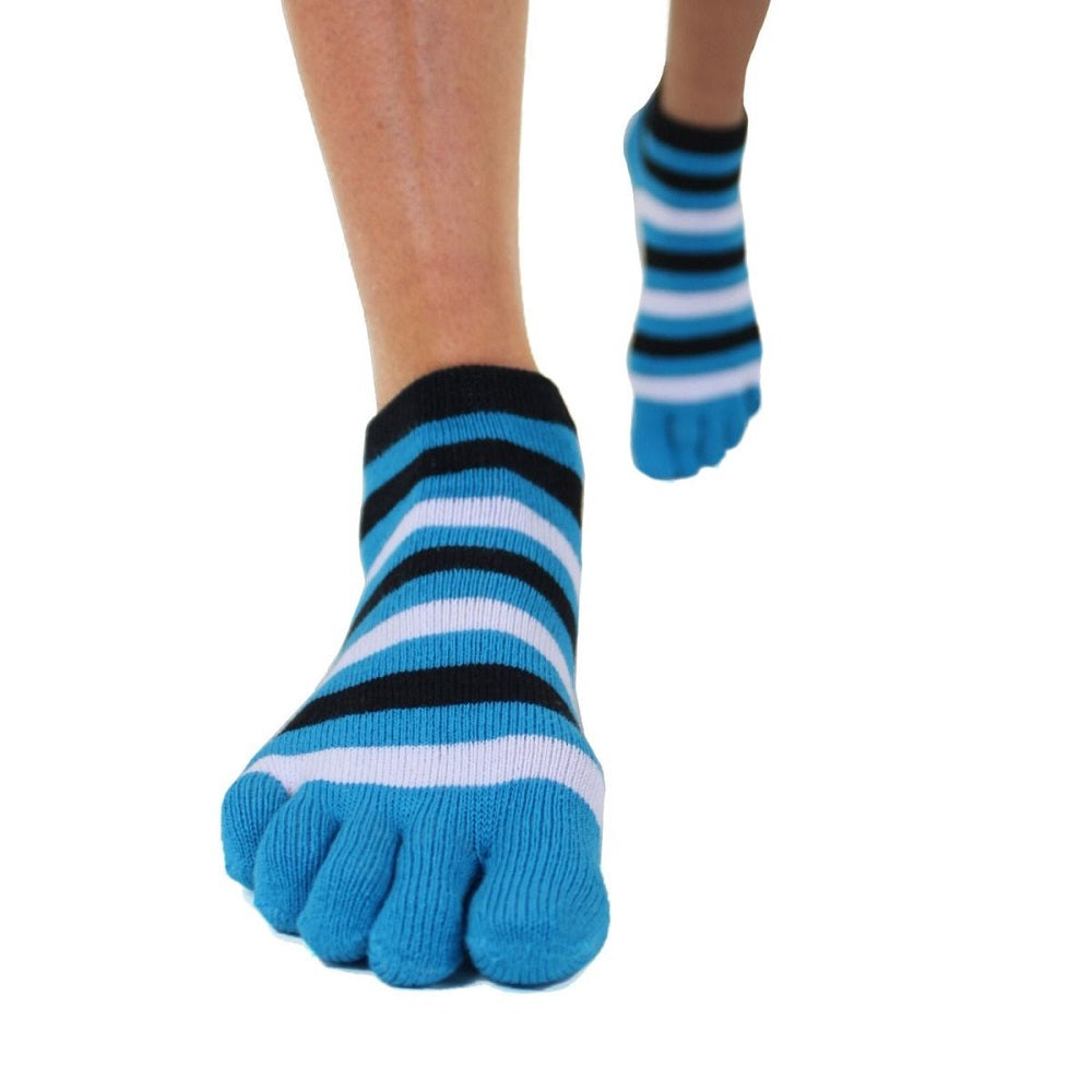 TOETOE Essential Anklet - Ankelhøje tåstrømper, stribet turkis-hvid