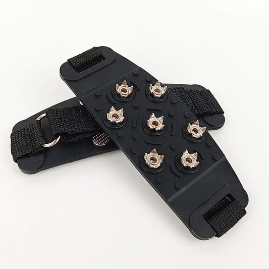 Skridsikringer med 7 pigge under foden - one size