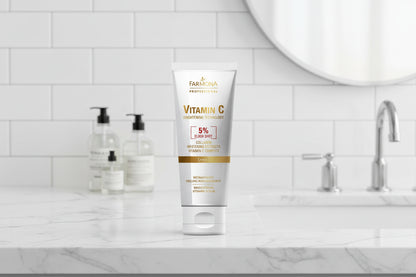 Gelpeeling med C-vitamin, der fugter og giver huden ny glød.