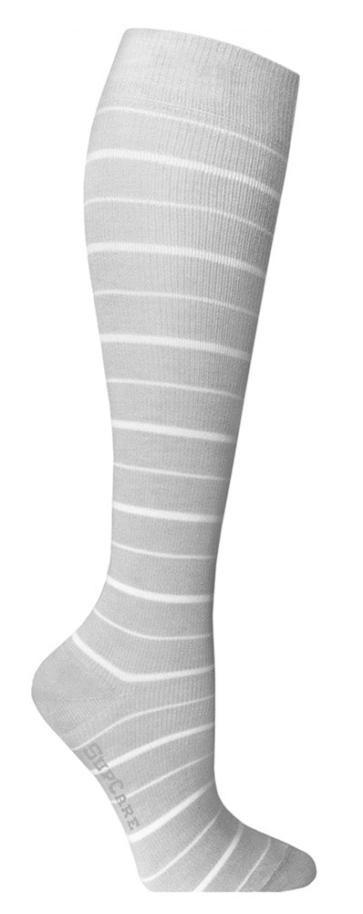 Lysegrå støttestrømper med lyse striber, bambus