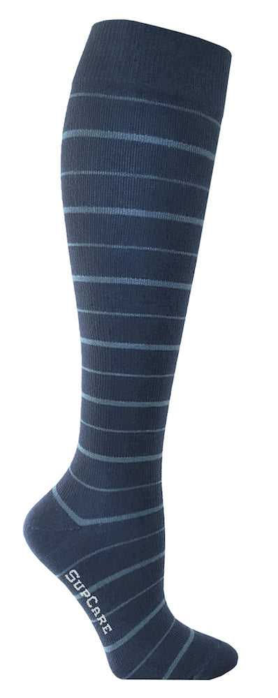 Blå støttestrømper med diskrete striber, bambus