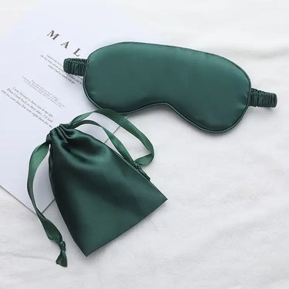 Natkit i satin med sovemaske og scrunchie