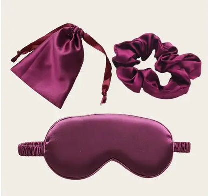 Natkit i satin med sovemaske og scrunchie