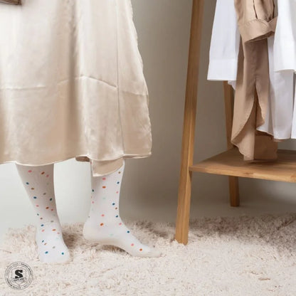 Prikkede støttestrømper bred model i bambus